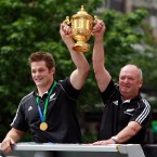 McCaw and coach Graham Henry (right) hold the World Cup aloft.
(David Davies/PA Wire/Press Association Images)