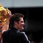 McCaw shows off the Webb Ellis Cup.