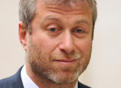 Chelsea FC owner Roman Abramovich leaves the Royal Courts of Justice yesterday.