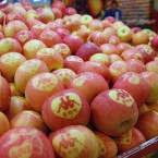 The Chinese will say it with... apples... this Valentine's weekend - the Chinese characters on the fruit mean