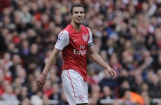 Van Persie claims Football Writers’ award ahead of Rooney and Scholes