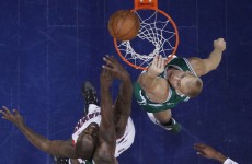 Philadelphia pull level, Lakers take control