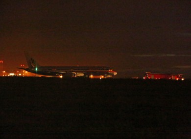 The American Airlines plane on the runway at Dublin Airport last night
