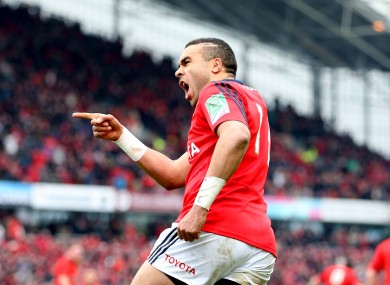 Simon Zebo celebrates against Racing Metro.